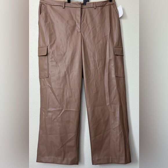 099 NWOT Halogen® Wide Leg Faux Leather Cargo Pants Size XXL - Picture 4 of 12